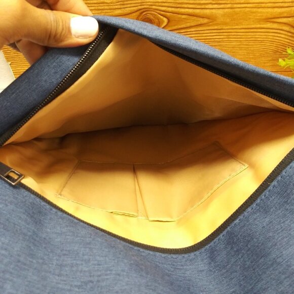 Kizuna 17 Inch Laptop Sleeve Case Water-resistant Carrying Computer - Picture 7 of 8